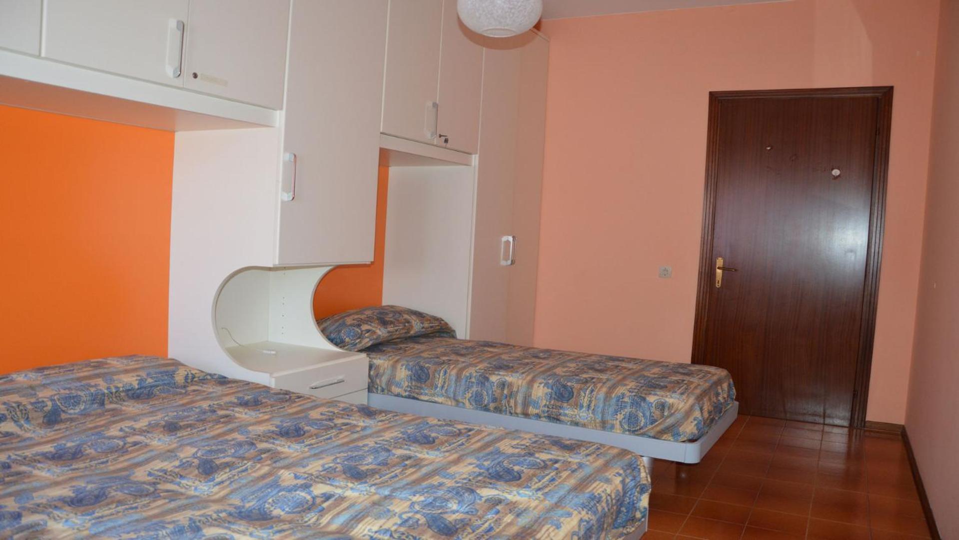 Comfortable 2 Bedroom Apartment - Beahost Rentals Caorle Exteriör bild