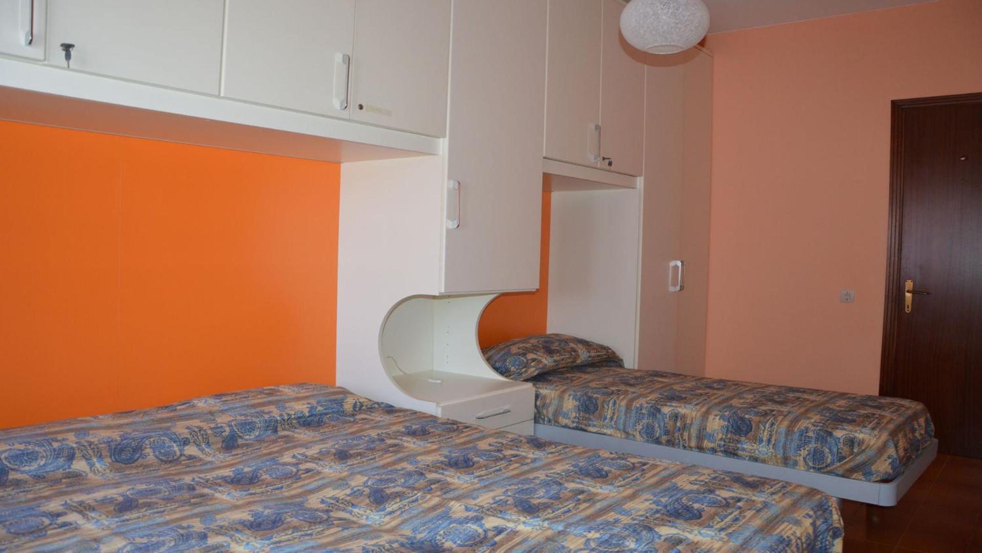 Comfortable 2 Bedroom Apartment - Beahost Rentals Caorle Exteriör bild